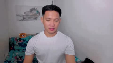 xsebastian19 online show from April 25, 7:55 am