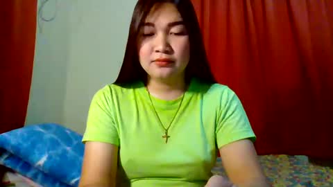 Snapshot of xsweetiemajax chatting on February 7, 1:36 am HI IM PAULINE online show from February 7, 1:36 am