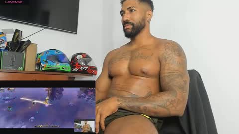 Stipp3r online show from December 4, 12:58 pm