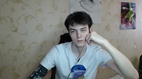 traqqq online show from March 1, 11:56 am