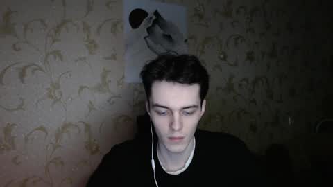 traqqq online show from April 22, 8:43 pm