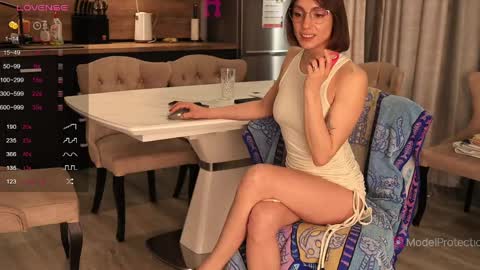 FrancyStepmom and YStepson    INTERESTED IN A GIRL-GIRL COLLABORATION  TEXT ME HERE  or INSTAGRAM online show from April 18, 12:09 pm