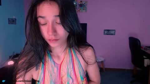 Snapshot of xx_x_mg chatting on February 2, 6:39 pm Jacky online show from February 2, 6:39 pm