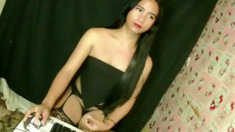 Snapshot of xxalthealicousxx chatting on June 2, 5:48 pm althea online show from June 2, 5:48 pm