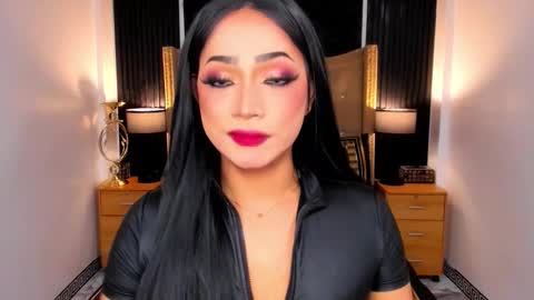 xxasian_goddessxx online show from March 10, 5:12 am