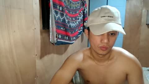 Snapshot of xxclark18xx chatting on June 11, 8:51 pm Clark online show from June 11, 8:51 pm