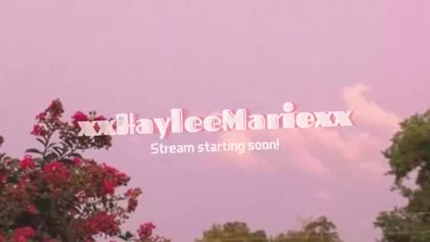 Snapshot of xxhayleemariexx chatting on May 18, 2:40 am Haylee Marie online show from May 18, 2:40 am