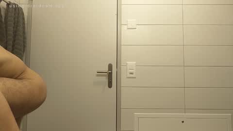 Snapshot of xxhornyleo5xx chatting on February 2, 9:19 am Horny Leo online show from February 2, 9:19 am