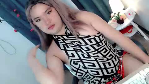 Loyd online show from April 4, 7:28 am