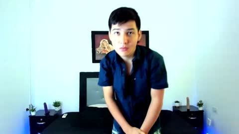 Snapshot of xxhoty0ung_boysxx chatting on February 22, 2:08 pm David and Mike online show from February 22, 2:08 pm