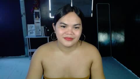 Kylie Smith online show from October 28, 7:01 am