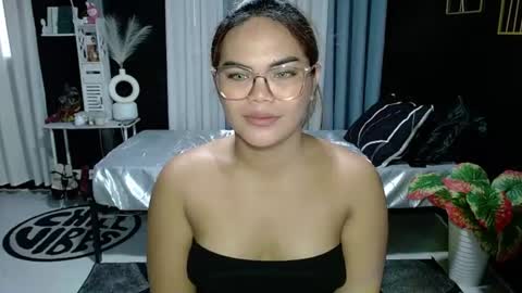 Snapshot of xxkylie_smithxx chatting on June 11, 2:53 am Kylie Smith online show from June 11, 2:53 am