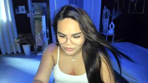 Snapshot of xxkylie_smithxx chatting on July 25, 7:39 am Kylie Smith online show from July 25, 7:39 am