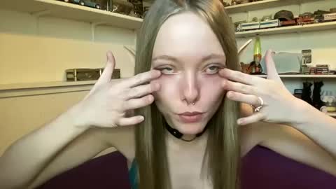 Snapshot of xxloveanastasia chatting on October 2, 4:47 pm LoveAnastasia online show from October 2, 4:47 pm