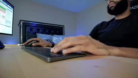 Snapshot of xxlrollingpapers chatting on September 24, 10:57 pm xxlrollingpapers online show from September 24, 10:57 pm