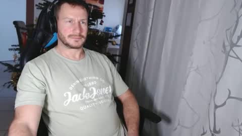 Snapshot of xxmettexx chatting on January 2, 1:40 pm xxmettexx online show from January 2, 1:40 pm