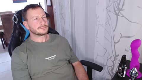 Snapshot of xxmettexx chatting on January 12, 1:05 pm xxmettexx online show from January 12, 1:05 pm