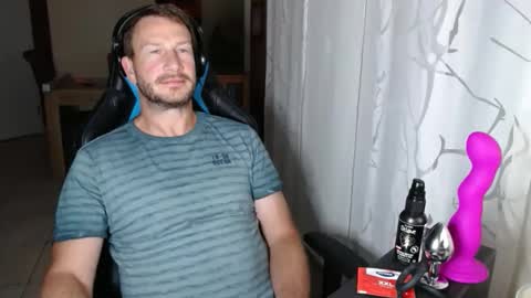 Snapshot of xxmettexx chatting on September 14, 8:52 pm xxmettexx online show from September 14, 8:52 pm