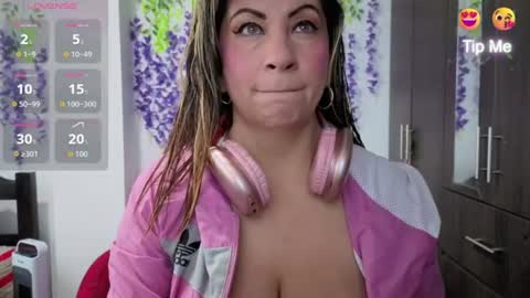 xxmilexx online show from July 10, 11:02 am