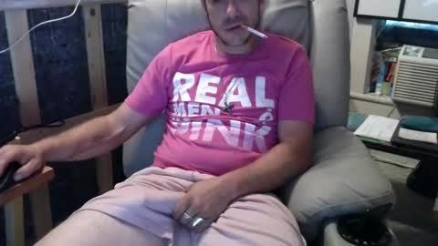 Snapshot of xxscubastevexxx chatting on October 9, 12:36 pm xxScubaStevexx online show from October 9, 12:36 pm