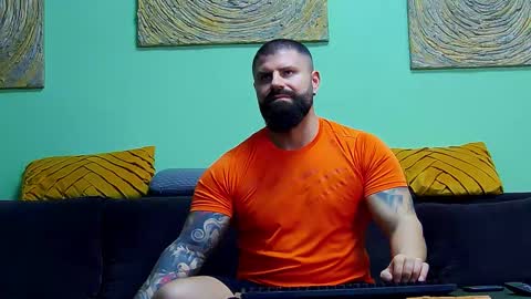 Xtream Leonard online show from November 26, 10:05 am