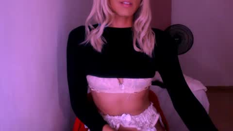 Chiara online show from April 17, 2:14 am