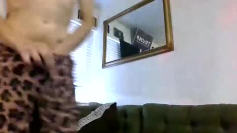 Snapshot of xxxboy23xo chatting on September 21, 6:20 pm xxxboy23xo online show from September 21, 6:20 pm