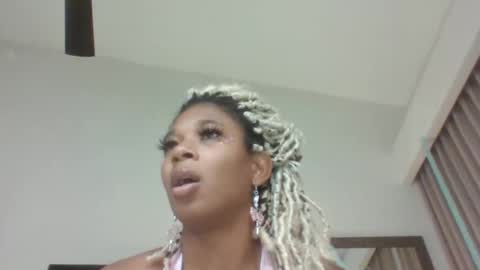 Snapshot of xxxdanidoomsdayxxx chatting on February 26, 5:23 pm Danielle online show from February 26, 5:23 pm