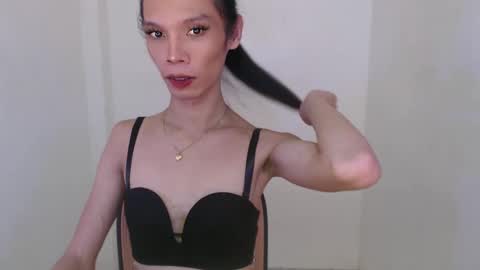 Snapshot of xxxfuckgirlyumsxxx chatting on January 23, 9:07 pm Your Princess Yums online show from January 23, 9:07 pm