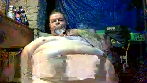 Snapshot of xxxlchub421 chatting on November 1, 8:44 pm xxxlchub421 online show from November 1, 8:44 pm