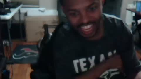 Snapshot of xxxonwheelz chatting on April 29, 2:59 am xxxonwheelz online show from April 29, 2:59 am