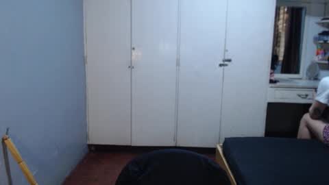 Snapshot of xxxsexydollxxx chatting on November 14, 5:17 am Melissa online show from November 14, 5:17 am