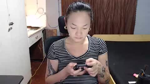 Snapshot of xxxsexydollxxx chatting on May 4, 2:29 am Melissa online show from May 4, 2:29 am