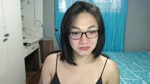 Snapshot of xxxsexydollxxx chatting on June 5, 2:51 am Melissa online show from June 5, 2:51 am