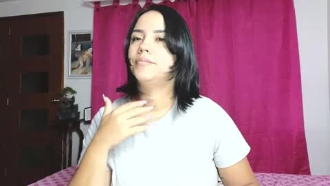 Snapshot of xxxtatianabustyxxx chatting on May 6, 10:20 am xxxtatianabustyxxx online show from May 6, 10:20 am