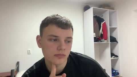 Snapshot of xxxten_ chatting on February 14, 8:16 pm Leo online show from February 14, 8:16 pm