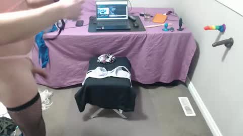 xxxxbrad online show from February 17, 10:27 pm