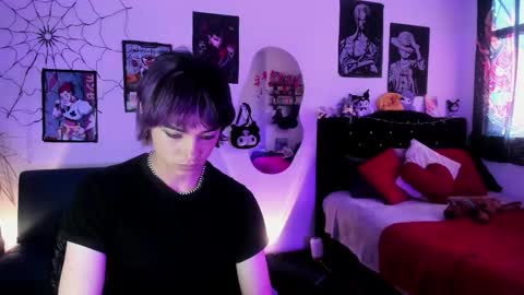 xzerox_ online show from February 9, 7:40 pm