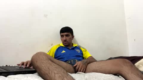 Snapshot of y0ungwithbrowndick chatting on February 14, 7:23 pm BROWN DICK online show from February 14, 7:23 pm