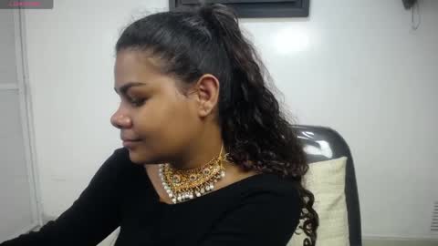 Snapshot of yaazhini457034 chatting on April 18, 11:47 am yazhini online show from April 18, 11:47 am
