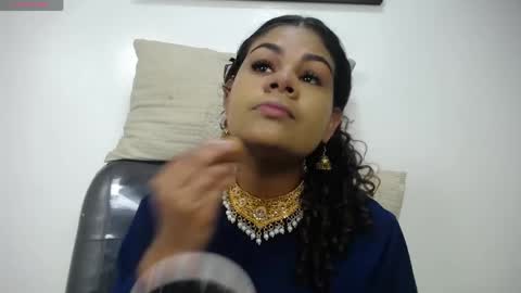 Snapshot of yaazhini457034 chatting on April 23, 11:42 am yazhini online show from April 23, 11:42 am
