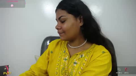 Snapshot of yaazhini457034 chatting on April 28, 11:48 am yazhini online show from April 28, 11:48 am