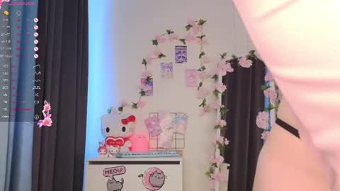Snapshot of yakamozamazing chatting on July 12, 2:02 am yakamozamazing online show from July 12, 2:02 am