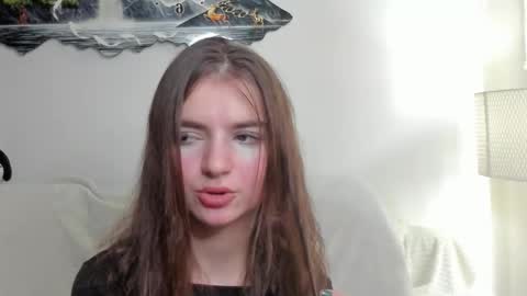 Snapshot of yala_111 chatting on February 5, 11:15 am Yala online show from February 5, 11:15 am
