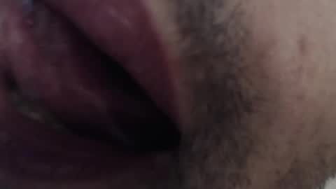 Snapshot of yallayalla1806 chatting on November 1, 9:39 pm yallayalla1806 online show from November 1, 9:39 pm