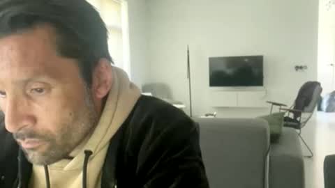 Snapshot of yallayalla1806 chatting on May 18, 2:45 pm yallayalla1806 online show from May 18, 2:45 pm