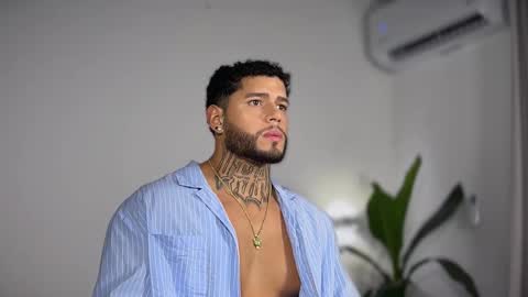 yamp sambrano online show from October 31, 1:28 am