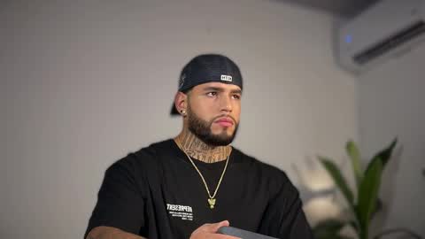 yamp sambrano online show from November 17, 4:29 am