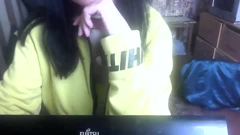 Snapshot of yanafiesta chatting on April 30, 10:32 am yanafiesta online show from April 30, 10:32 am