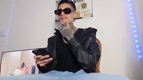 Yan online show from February 21, 7:42 am